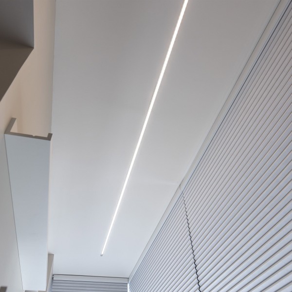 Светодиодная лента 12 В 14,4 Вт/м 60 Led/м 5050 IP20, теплый белый 3300К, 5 м Лента светодиодная 12V 14,4W 60Led 5050 IP20 теплый белый, 5м