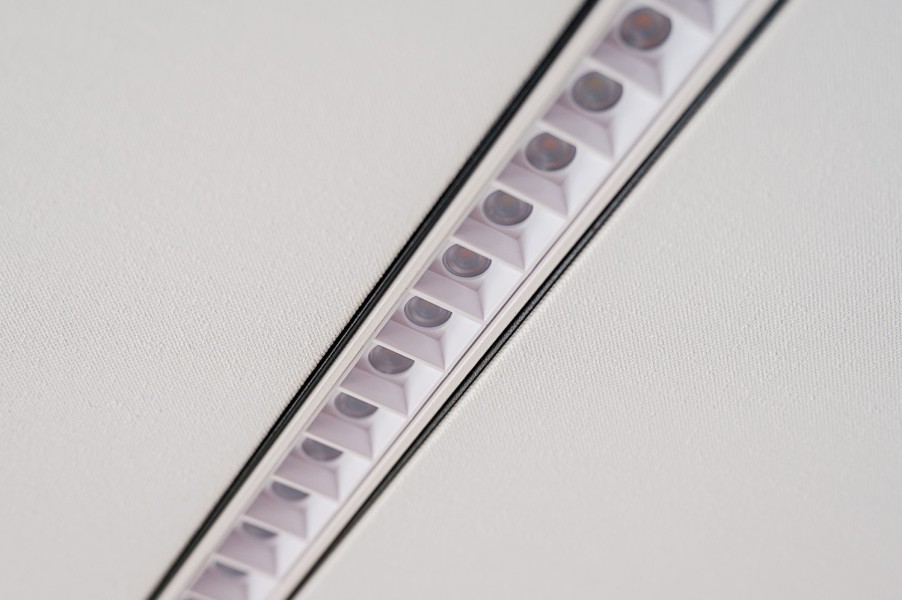 DK8004-WH Линейный светильник SMART LINEAR 18W DIM 3000K-6000K белый