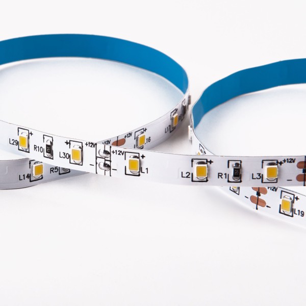 Комплект светодиодной ленты 12 В 4,8 Вт/м 60 Led/м 2835 IP20, дневной белый 4200K, 5 м Набор светодиодной ленты 12V 4,8W 60Led 2835 IP20 дневной белый, 5м