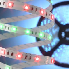 Светодиодная лента 12 В 7,2 Вт 30 Led/м 5050 IP20, мультиколор, 5 м Лента светодиодная 12V 7,2W 30Led 5050 IP20 RGB, 5м