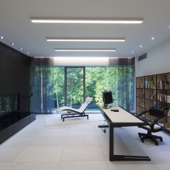 Линейный светодиодный накладной односторонний светильник 53см 10Вт 6500К серебряный 101-100-30-53