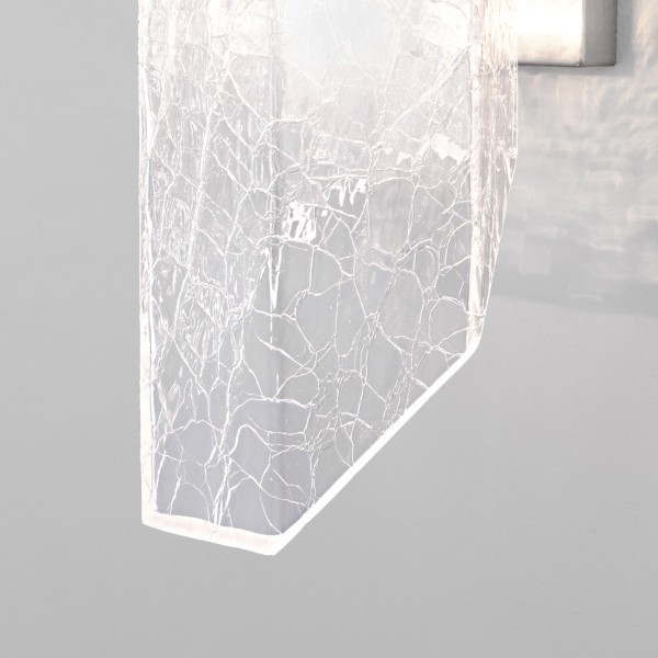 Настенный светильник с плафоном из фактурного стекла 381/1