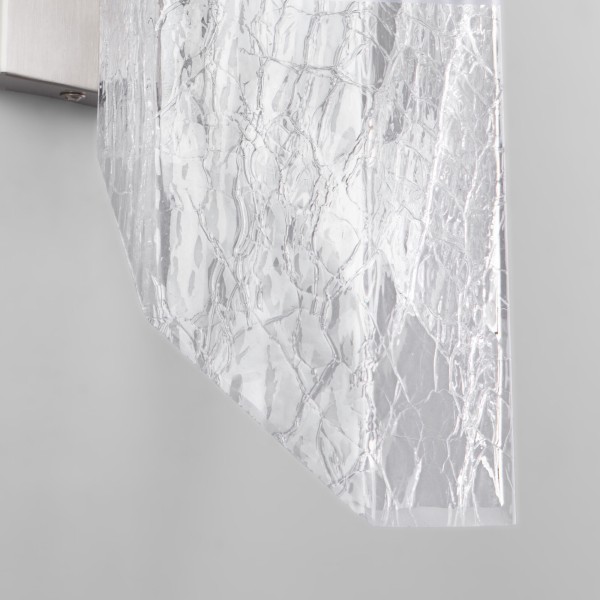 Настенный светильник с плафоном из фактурного стекла 381/1