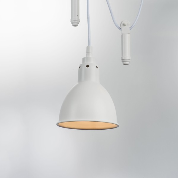 761056 Люстра ACROBATA 5х40W E14 БЕЛЫЙ