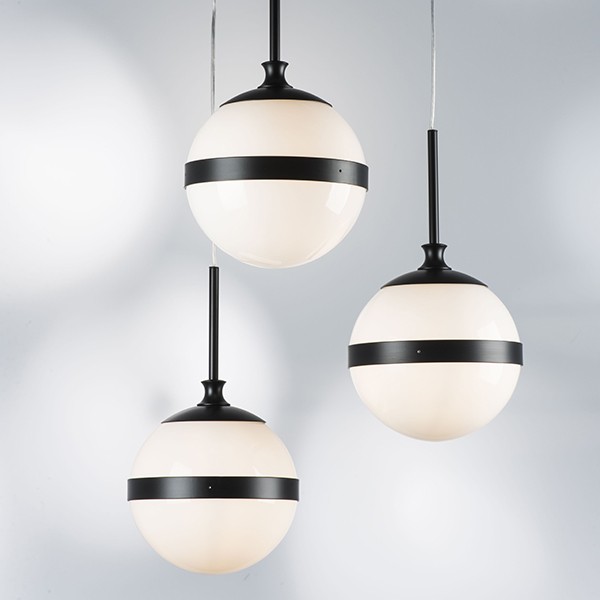 813137 Люстра GLOBO 3х40W E14 черный/белый