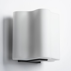 802617 Бра NUBI 1х40W E14 ЧЕРНЫЙ МАТОВЫЙ/БЕЛЫЙ